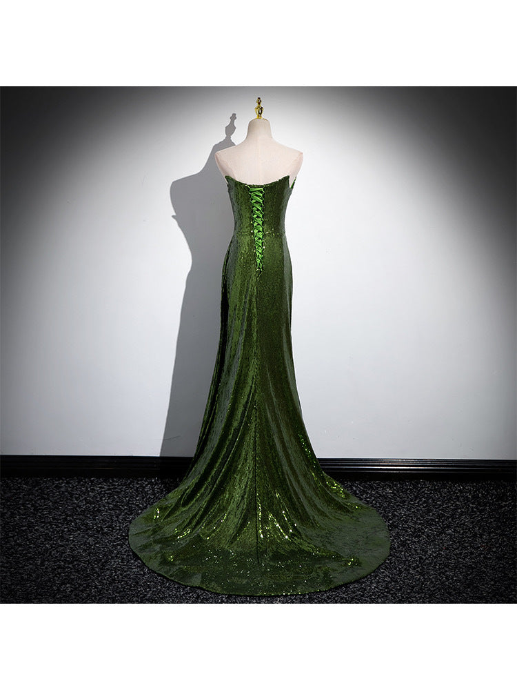 Haute Essence Couture: Emerald Reverie – Emerald Green