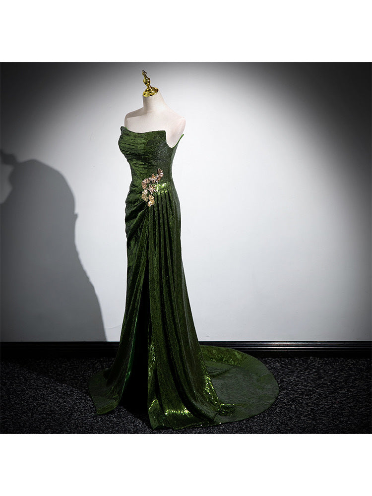 Haute Essence Couture: Emerald Reverie – Emerald Green