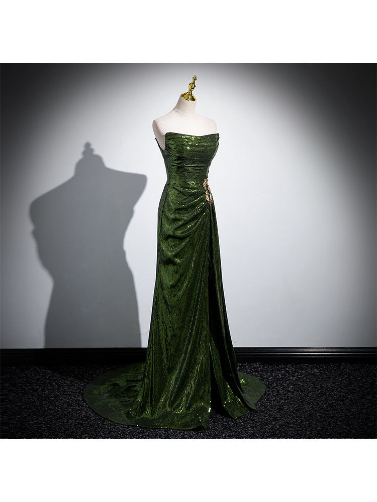 Haute Essence Couture: Emerald Reverie – Emerald Green