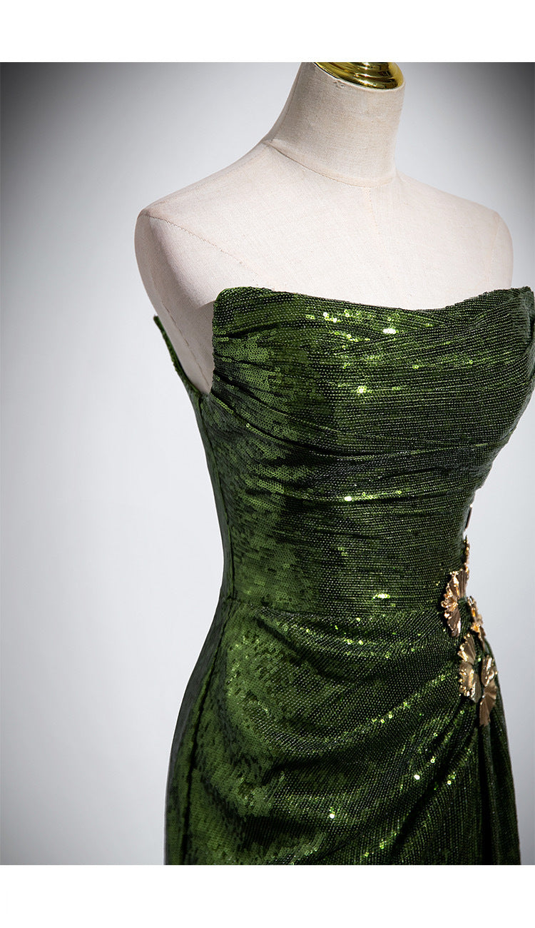 Haute Essence Couture: Emerald Reverie – Emerald Green