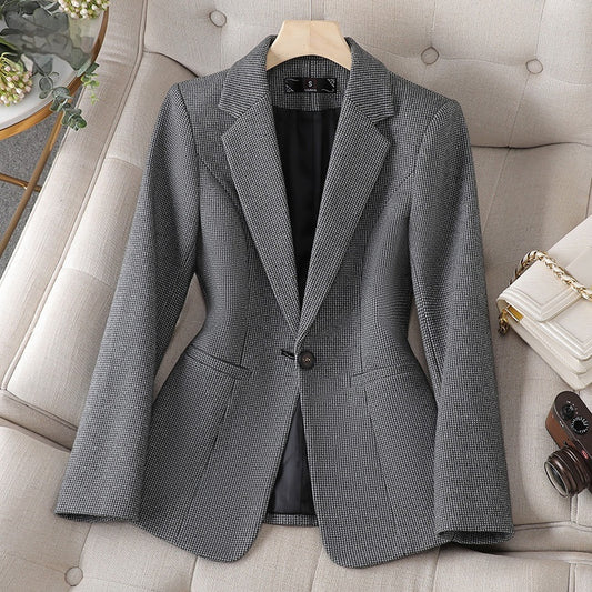The Arlynn Line: Women's Houndstooth Pattern Blazer