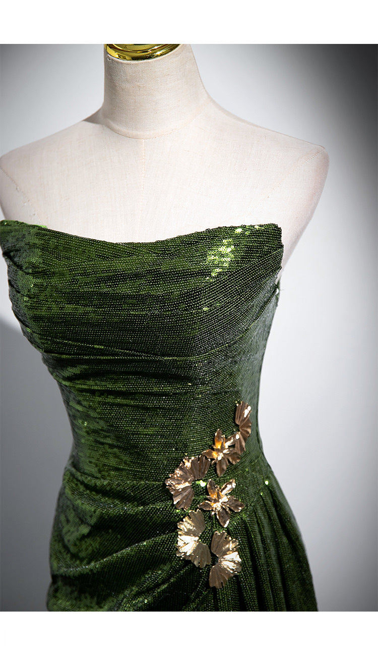 Haute Essence Couture: Emerald Reverie – Emerald Green